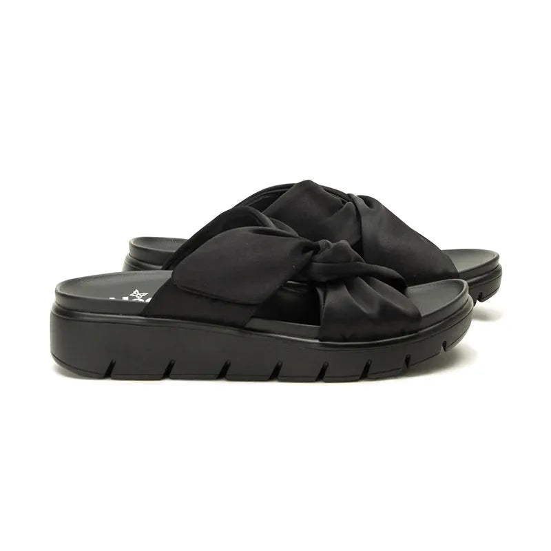 Women's Rylie Black