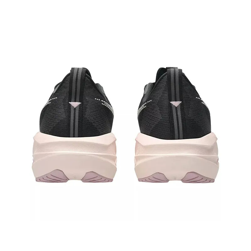 Women's Novablast 5 Black/Pearl Pink