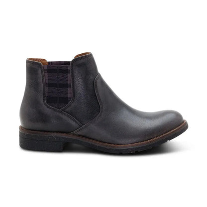 Women's Kaylee Iron