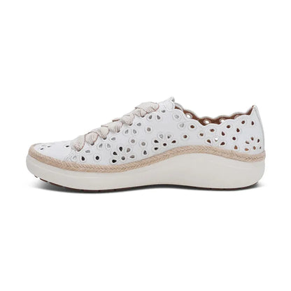 Women's Charlotte White
