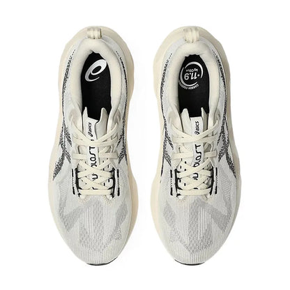 Men's Novablast 5 Oatmeal/Black