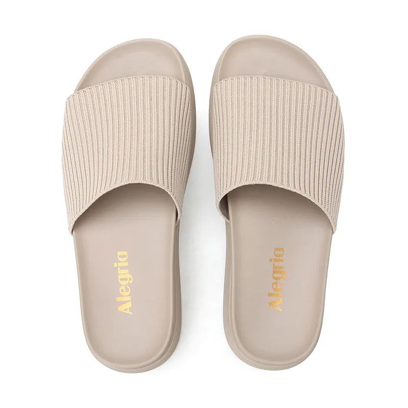 Women's Akimi Beachy Keen