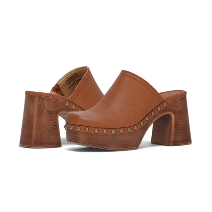 Women's Wylie Clog Walnut