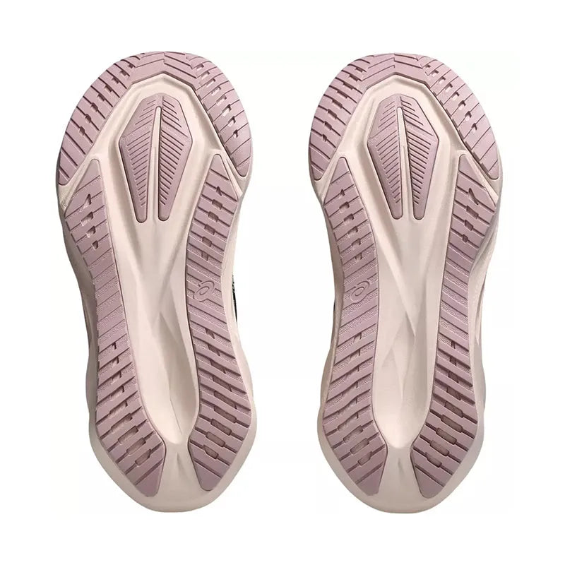 Women's Novablast 5 Black/Pearl Pink
