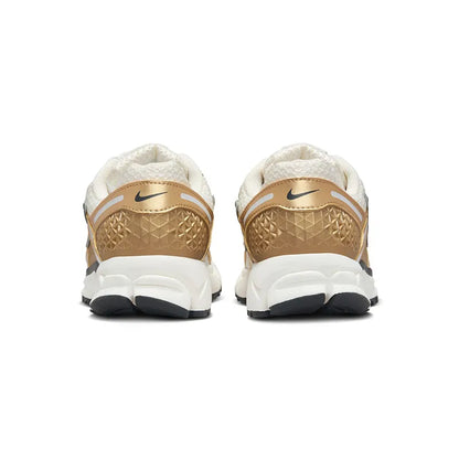 Women's Vomero 5 Photon Dust/Metallic Gold