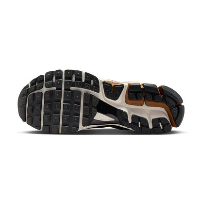 Men's Vomero 5 Light British Tan/Smoke Grey