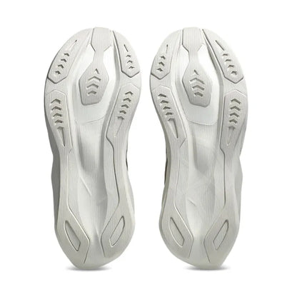 Men's Novablast 6 Soft Oat/Greige