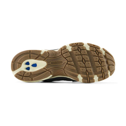 Women's 530 Black/Castlerock